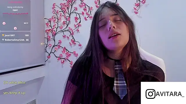 vanesita  online show from 05/15/26, 11:56