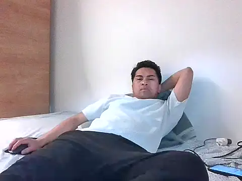 sweetpinoy2027 online show from 02/22/26, 12:47