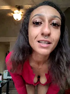 Snapshot of GoddessVikkii chatting on 12/18/25, 08:15 GoddessVikkii online show from 12/18/25, 08:15