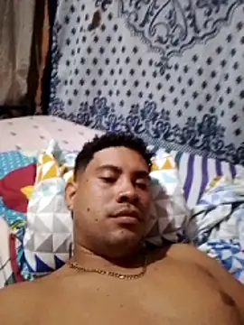 Snapshot of jasminsoto chatting on 12/17/25, 10:16 jasminsoto online show from 12/17/25, 10:16