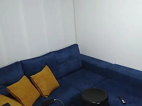 Snapshot of Christian_jh_bigcock chatting on 12/17/25, 04:40 Christian jh bigcock online show from 12/17/25, 04:40