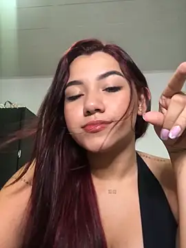 PaulaFenix online show from 12/22/25, 08:28