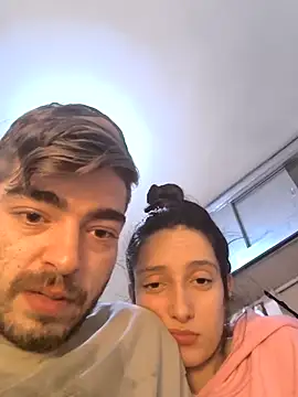 Snapshot of parejitajovene chatting on 12/16/25, 05:56 parejitajovene online show from 12/16/25, 05:56