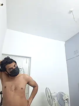 Snapshot of nihal4uuu chatting on 12/17/25, 04:46 nihal4uuu online show from 12/17/25, 04:46