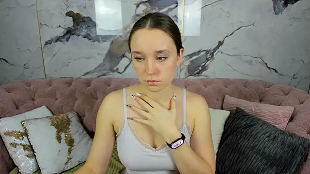 QuietlyCute online show from 12/20/25, 12:51