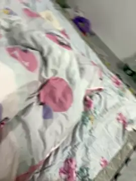 Snapshot of xiaobudian-01 chatting on 12/18/25, 03:51 xiaobudian-01 online show from 12/18/25, 03:51