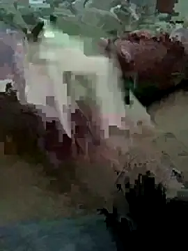 Snapshot of Hasansiioooo chatting on 12/18/25, 10:10 Hasansiioooo online show from 12/18/25, 10:10