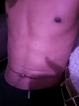 Snapshot of Dhadhe11 chatting on 12/17/25, 04:13 Dhadhe11 online show from 12/17/25, 04:13