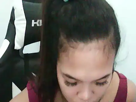 Snapshot of CleopatraLee chatting on 12/16/25, 12:43 CleopatraLee online show from 12/16/25, 12:43