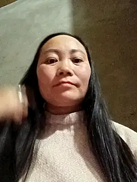 Snapshot of Sara03 chatting on 12/16/25, 01:27 Sara03 online show from 12/16/25, 01:27