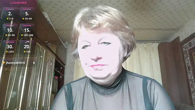 Snapshot of Casey_peach chatting on 02/15/26, 04:53 Casey peach online show from 02/15/26, 04:53