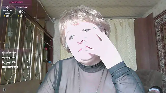 Snapshot of Casey_peach chatting on 02/18/26, 05:31 Casey peach online show from 02/18/26, 05:31