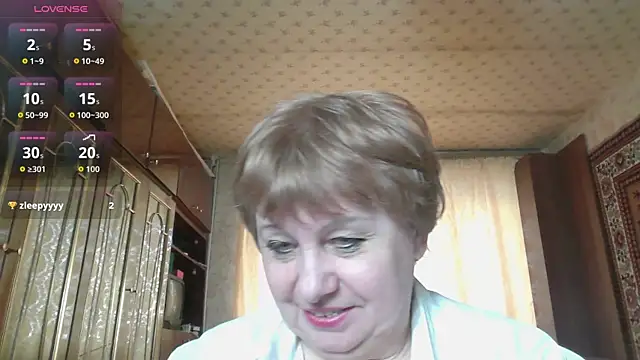 Snapshot of Casey_peach chatting on 02/27/26, 07:08 Casey peach online show from 02/27/26, 07:08
