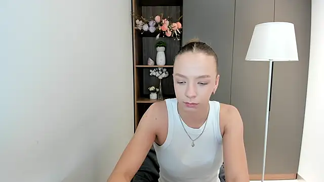 StevieKemner online show from 12/17/25, 11:05