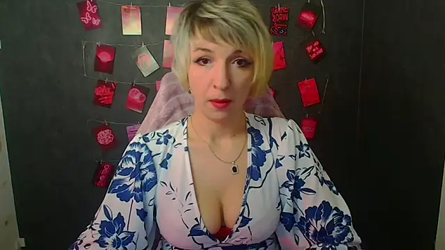 Lana Foxyy online show from 03/04/26, 06:41