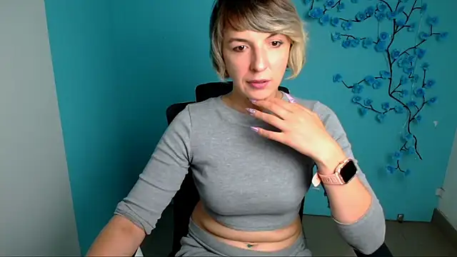 Lana Foxyy online show from 05/21/26, 12:23