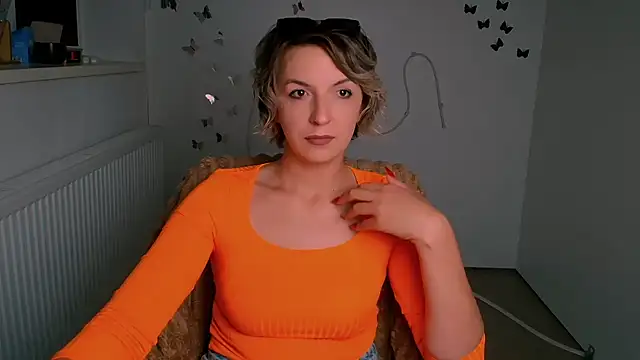 Snapshot of Lana_Foxyy chatting on 06/17/26, 11:56 Lana Foxyy online show from 06/17/26, 11:56