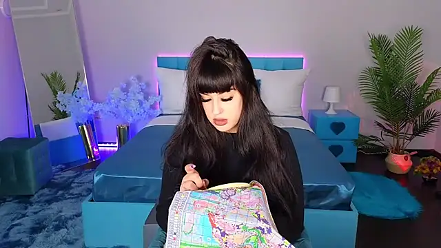 EvaNani online show from 12/16/25, 03:28