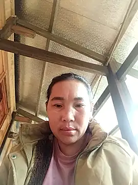 shy-jan online show from 12/17/25, 05:35