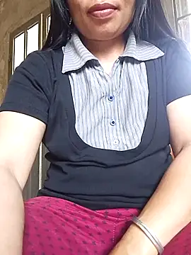 Maikha08 online show from 06/06/26, 07:02