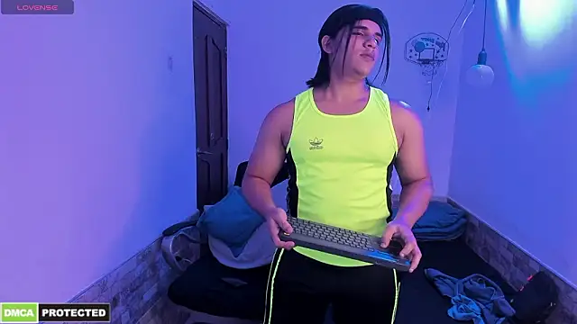 Snapshot of latinboyfit chatting on 03/02/26, 09:05 latinboyfit online show from 03/02/26, 09:05