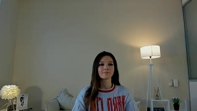 Snapshot of DrusillaVerso chatting on 12/17/25, 09:15 DrusillaVerso online show from 12/17/25, 09:15