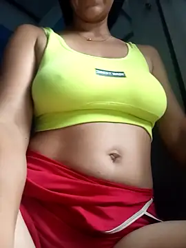 yorsia07 online show from 12/17/25, 09:43