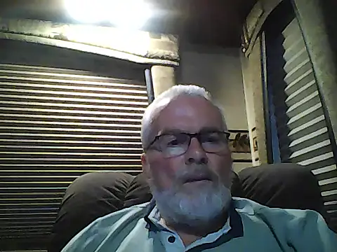 Snapshot of rocky8844 chatting on 09/09/25, 02:00 rocky8844 online show from 09/09/25, 02:00