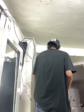 flacopais1 online show from 12/16/25, 09:42