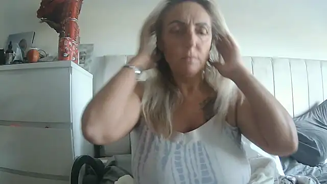theblondecocklover online show from 06/10/26, 04:56