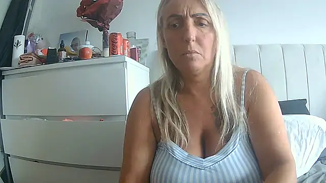 theblondecocklover online show from 06/12/26, 04:28