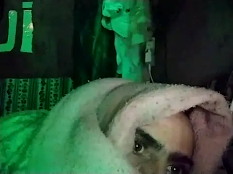 Snapshot of Abdokvhkh chatting on 12/19/25, 08:38 Abdokvhkh online show from 12/19/25, 08:38