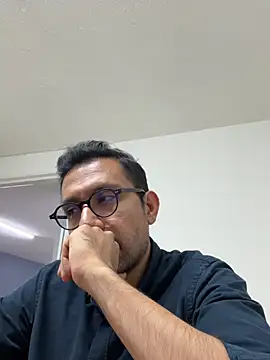 Snapshot of AdrianGarcia89 chatting on 04/09/26, 02:00 AdrianGarcia89 online show from 04/09/26, 02:00