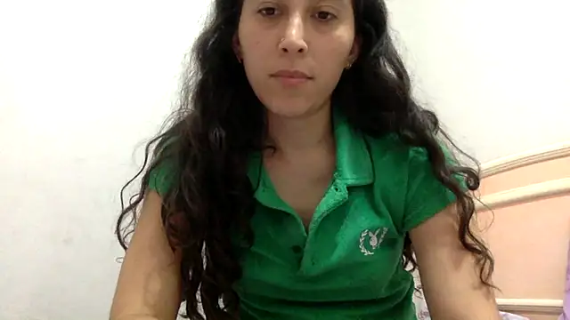 Snapshot of LatinDoll8 chatting on 06/12/26, 12:20 LatinDoll8 online show from 06/12/26, 12:20