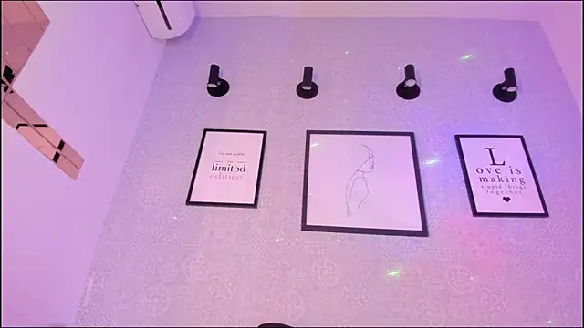 kira vance online show from 07/23/26, 01:58