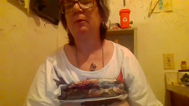 becky1111 online show from 06/25/26, 10:09