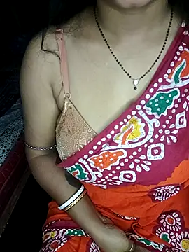 Snapshot of MAHI066 chatting on 01/15/26, 05:56 MAHI066 online show from 01/15/26, 05:56