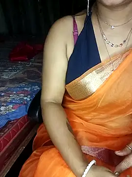 Snapshot of MAHI066 chatting on 04/02/26, 07:44 MAHI066 online show from 04/02/26, 07:44
