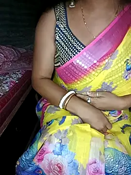 Snapshot of MAHI066 chatting on 04/25/26, 08:39 MAHI066 online show from 04/25/26, 08:39