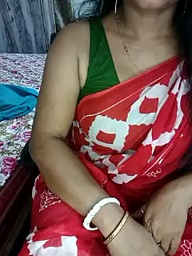 Snapshot of MAHI066 chatting on 04/28/26, 02:00 MAHI066 online show from 04/28/26, 02:00