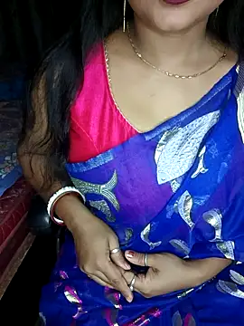 Snapshot of MAHI066 chatting on 05/01/26, 05:56 MAHI066 online show from 05/01/26, 05:56