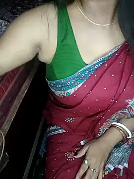 Snapshot of MAHI066 chatting on 05/10/26, 08:58 MAHI066 online show from 05/10/26, 08:58