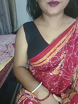 Snapshot of MAHI066 chatting on 05/28/26, 06:21 MAHI066 online show from 05/28/26, 06:21