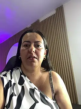 evelyn harpeery online show from 07/30/26, 11:09