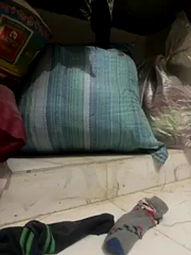 Snapshot of Love_582 chatting on 12/17/25, 04:02 Love 582 online show from 12/17/25, 04:02