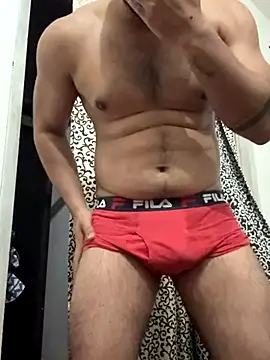 Snapshot of Casonovaz chatting on 12/17/25, 09:32 Casonovaz online show from 12/17/25, 09:32