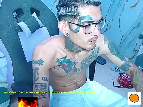 Boy tatto77 online show from 02/17/26, 05:52
