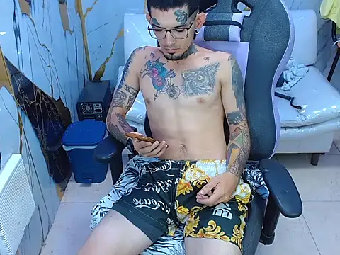 Boy tatto77 online show from 07/20/26, 12:51
