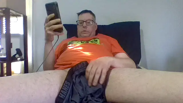 Snapshot of Notalwaysup chatting on 04/10/26, 02:11 Notalwaysup online show from 04/10/26, 02:11