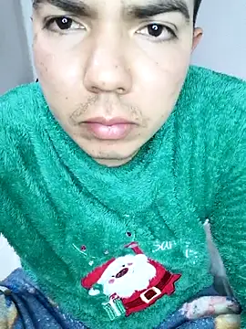 Snapshot of Remopay198 chatting on 12/18/25, 12:49 Remopay198 online show from 12/18/25, 12:49